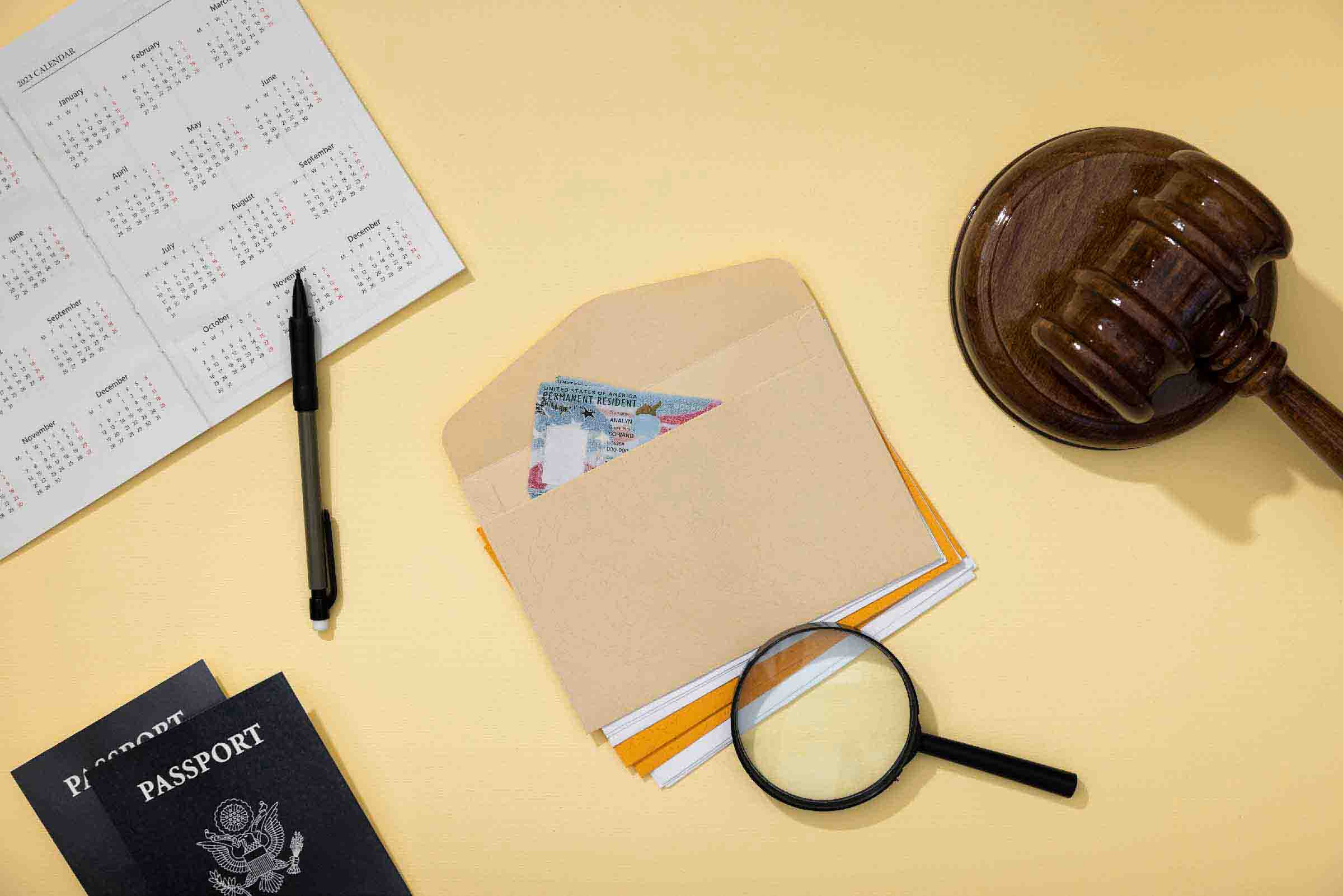 إدارة معاملات الإقامات والتأشيرات